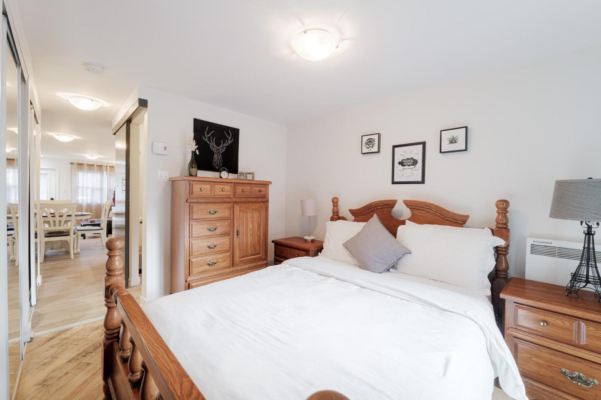 Chez Sarah: Montreal Themed Cozy Loft Apartman Kültér fotó