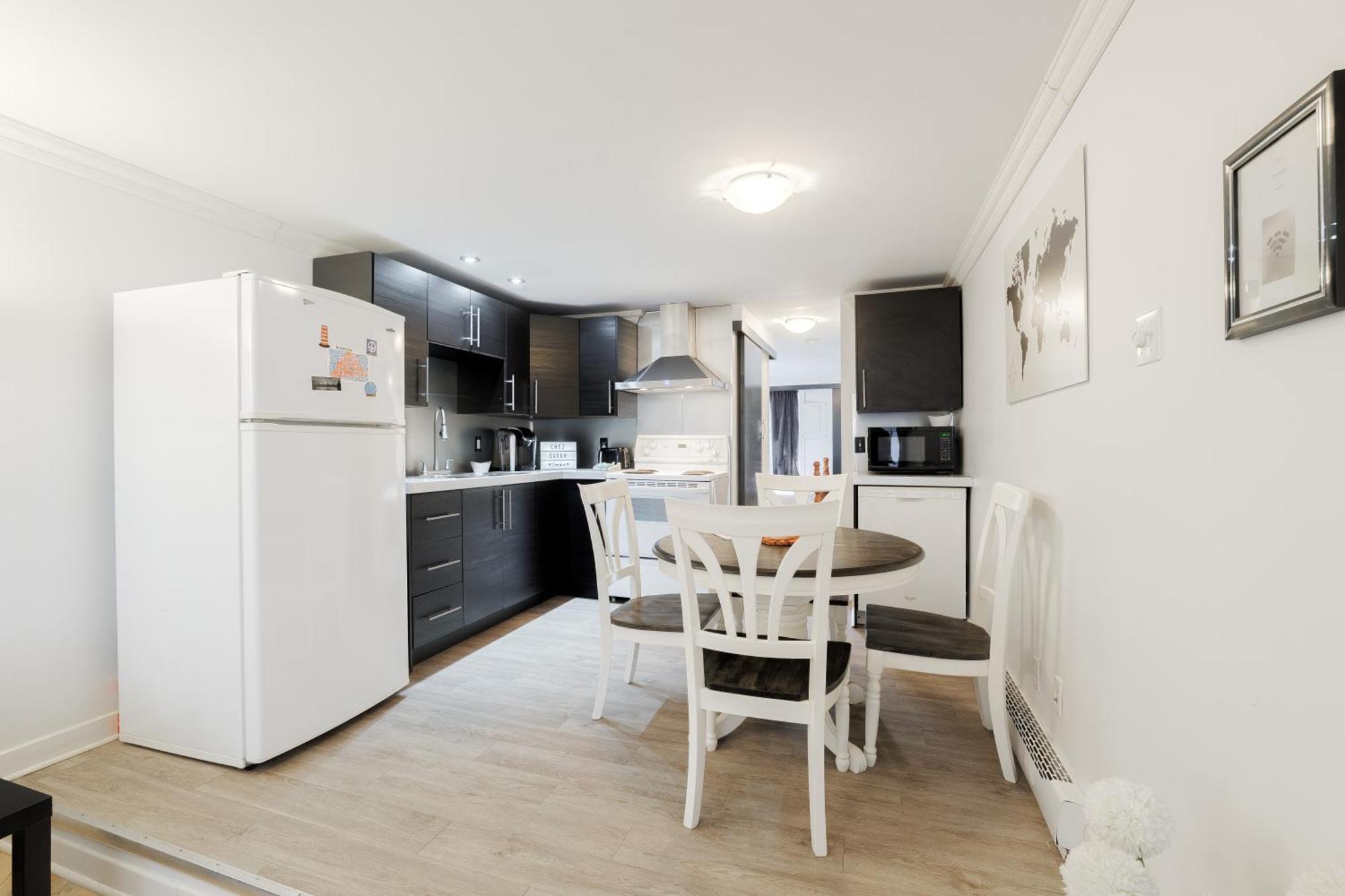 Chez Sarah: Montreal Themed Cozy Loft Apartman Kültér fotó
